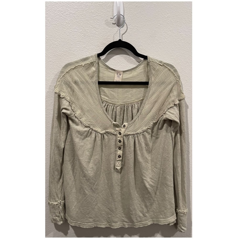 WE THE FREE Green Long Sleeve Relaxed Buttons Blouse